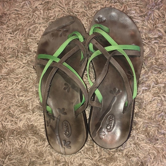 Chaco Shoes - Chaco sandals Chaco outdoor shoes floral shoes green and brown size W8 travel​​​